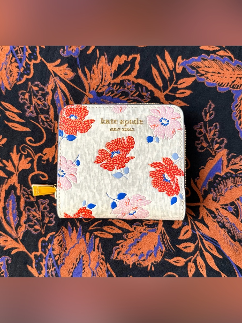 Kate Spade Morgan Dotty Floral Embossed Small Compact Wallet